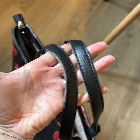 GUESS Black and Red Floral Tote - Picture 8 of 8